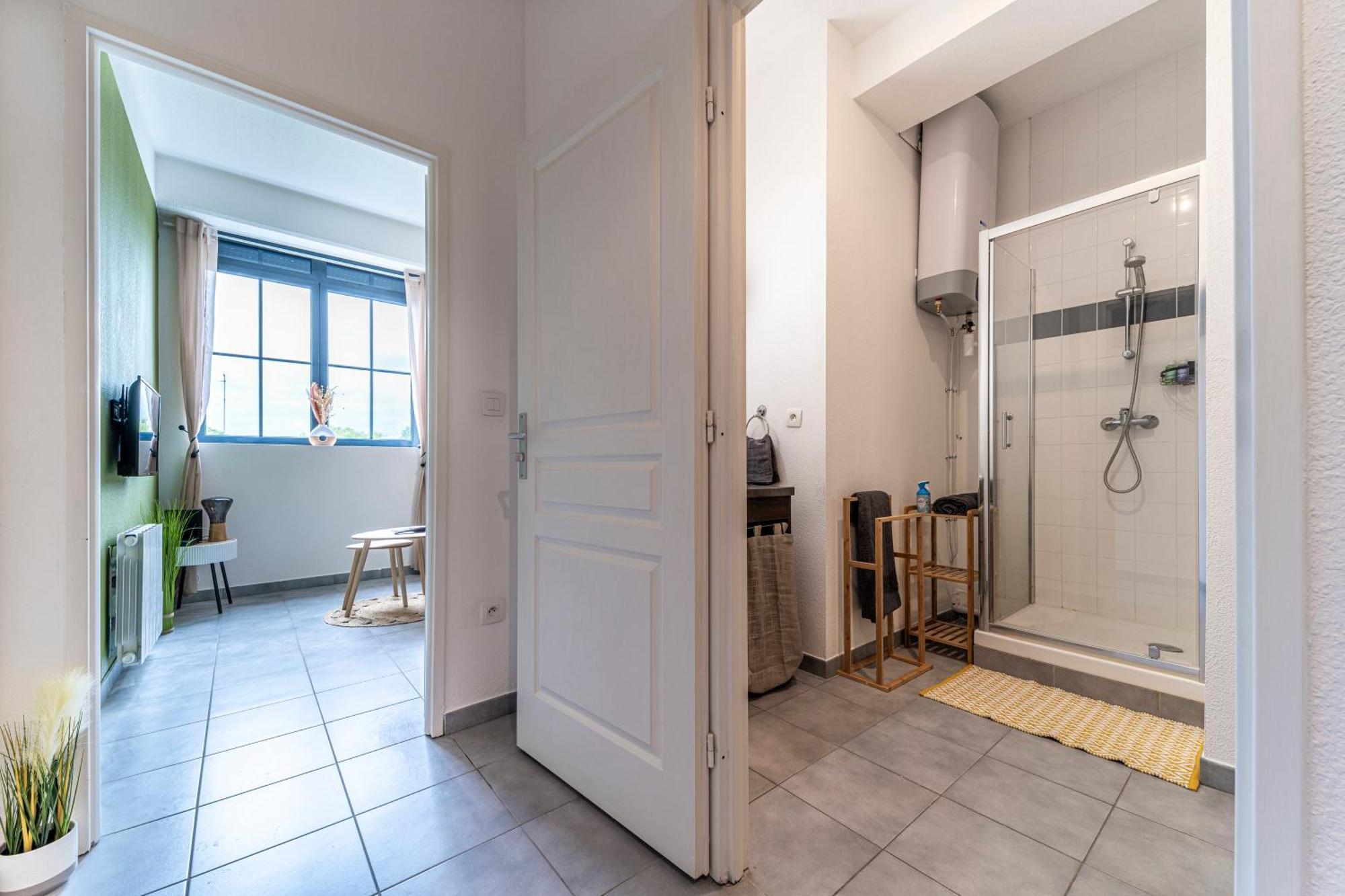 Stay Cosy Lille I Tourcoing - Appartement - Hypercentre - Parking Securise - Wifi - Netflix - Cuisine Exterior photo